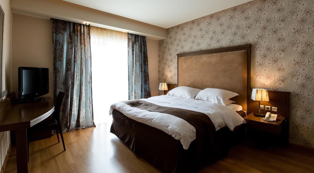 Elpida Resort & Spa سيرس المظهر الخارجي الصورة